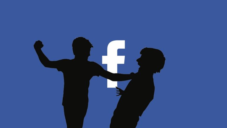 Un tânăr din Vulturești a fost bătut de un consătean după ce s-au certat pe Facebook