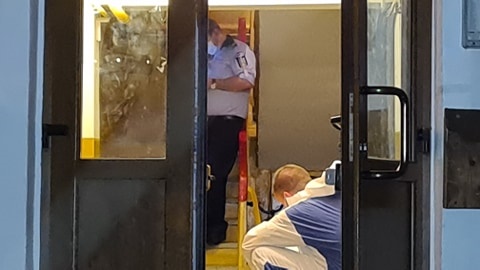 Un chiriaș din Suceava a fost bătut de un vecin pentru că făcea gălăgie mult prea tare