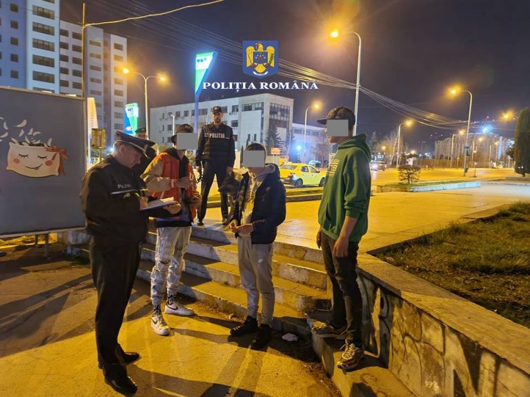 Peste 100 de sancțiuni contravenționale aplicate și 3 șoferi reținuți de polițiști în urma unei razii de amploare făcută în Fălticeni