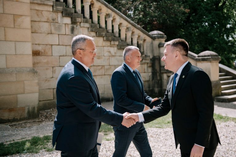 FOTO Mesajul deputatul Bogdan Gheorghiu la împlinirea a 147 de ani de la înființarea PNL: „La ceas aniversar, am omagiat, alături de colegii liberali, personalitățile istorice ale partidului, care au avut un rol atât de important în punerea bazelor României moderne”
