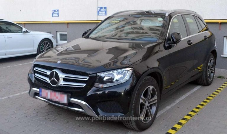 FOTO Un Mercedes de lux furat din Olanda a fost depistat într-o parcare din Suceava