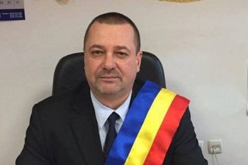 Primarul din Sucevița a fost trimis în judecată după ce a fost prins beat la volan la o bucată de noapte