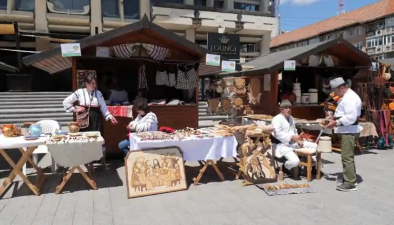 VIDEO Sucevenii și turiștii sunt așteptați în centrul orașului la Târgul de Sânziene – Produs în Bucovina
