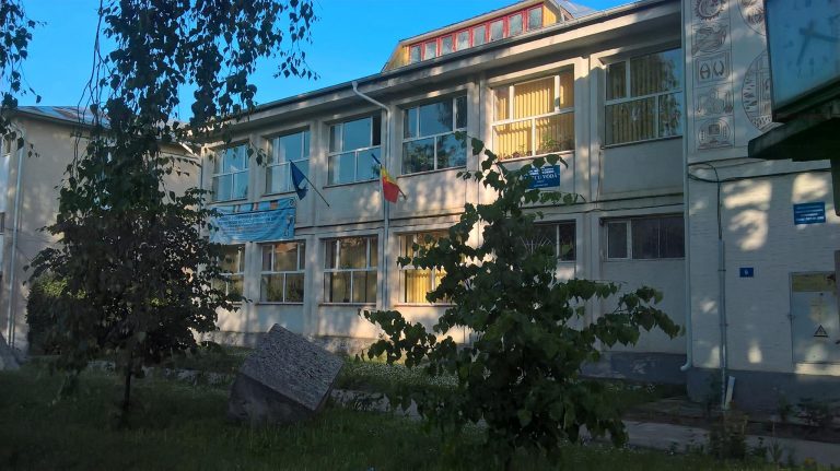 Un elev de la Colegiul Tehnic „Lațcu Vodă” a susținut subiectul de rezervă la proba de matematică de la Evaluarea Națională, din motive medicale