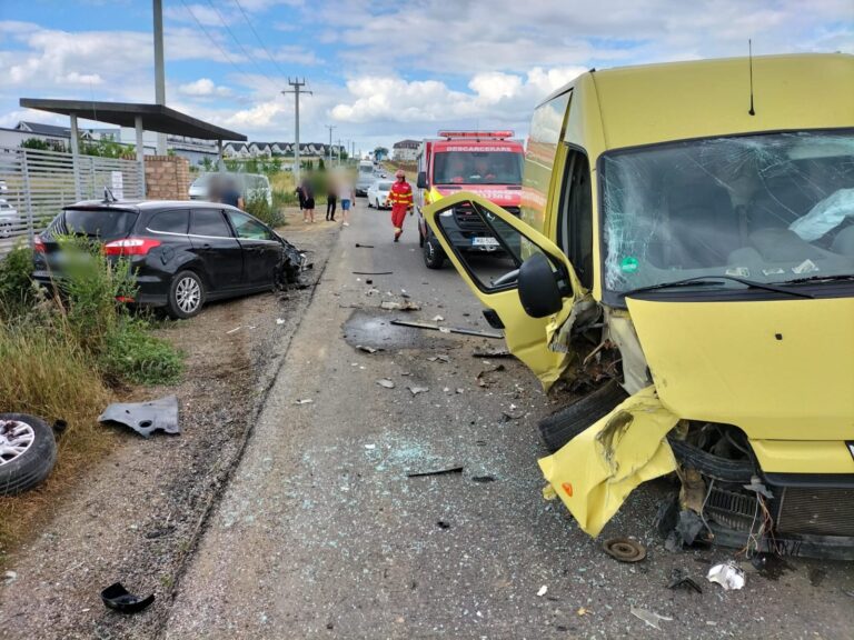 FOTO Accidentul de la intrarea în comuna Moara a fost produs de un șofer rupt de beat