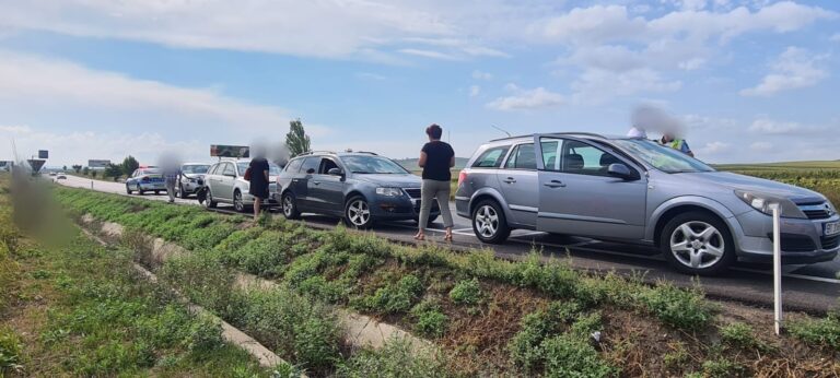 FOTO Carambol între mașini produs la Zidul Morții