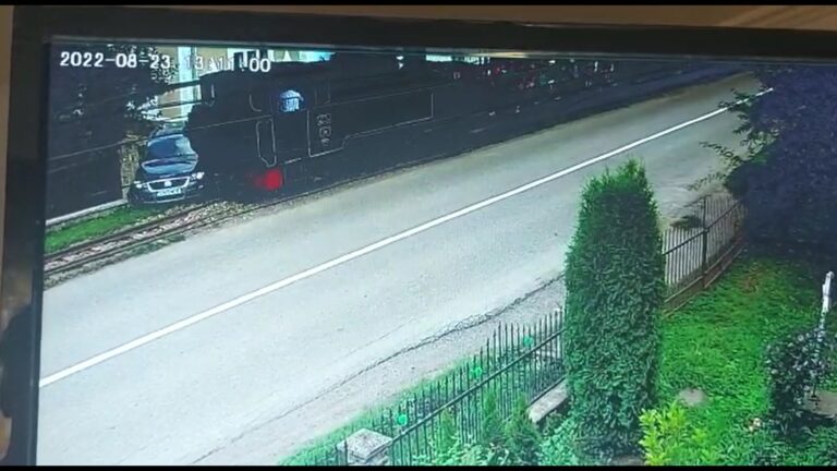 VIDEO Momentul producerii accidentului în care a fost implicată Mocănița Huțulca de la Moldovița