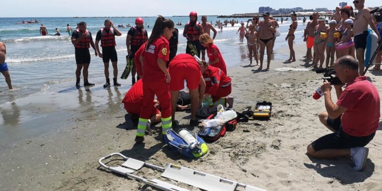 Un tânăr de 23 de ani din Suceava a murit înecat în Marea Neagră, după ce a ignorat steagul roșu