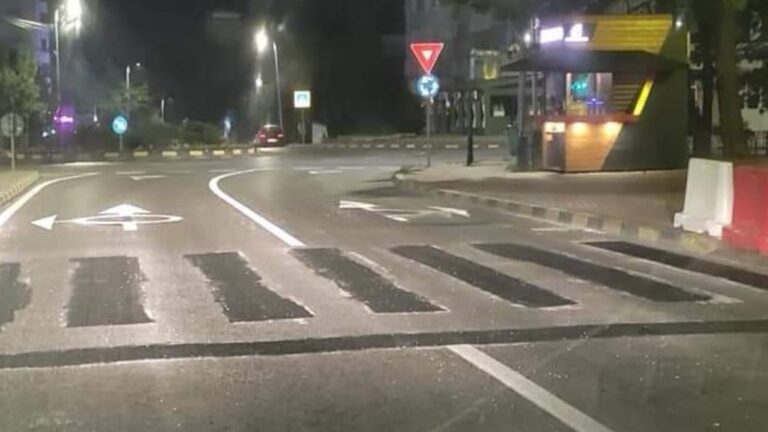 FOTO Trei treceri pentru pietoni din municipiul Suceava au fost desființate