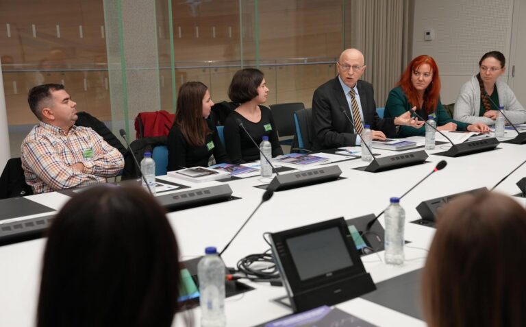 FOTO Tânăra consilieră PMP Șcheia Ionela Carvațchi a fost într-o vizită de studiu la sediul NATO de la Bruxelles