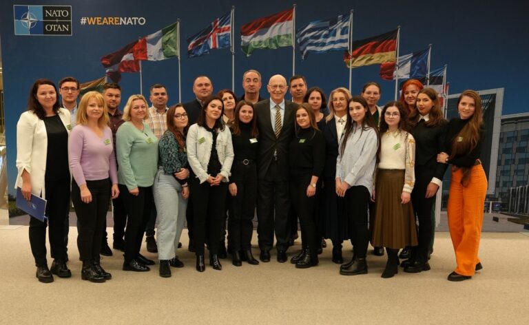 Un grup de studenți ai Facultății de Drept și Științe Administrative din cadrul USV a făcut o excursie cu caracter pedagogic la Bruxelles