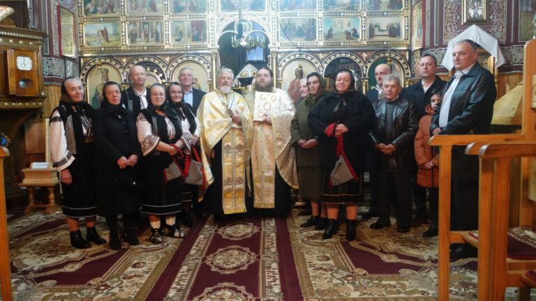 FOTO Cuplurile de aur din comuna Putna au fost sărbătorite de către administrația locală: „Este un eveniment plin de emoție și vorbim de oamenii de aur ai comunei noastre”
