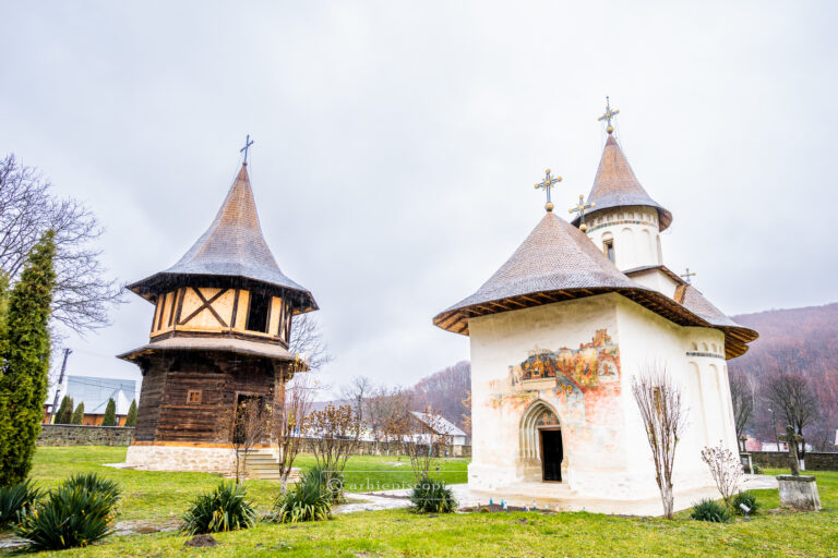 Lucrările de consolidare și restaurare de la Mănăstirea Pătrăuți au fost recepționate la 535 de ani de la zidire