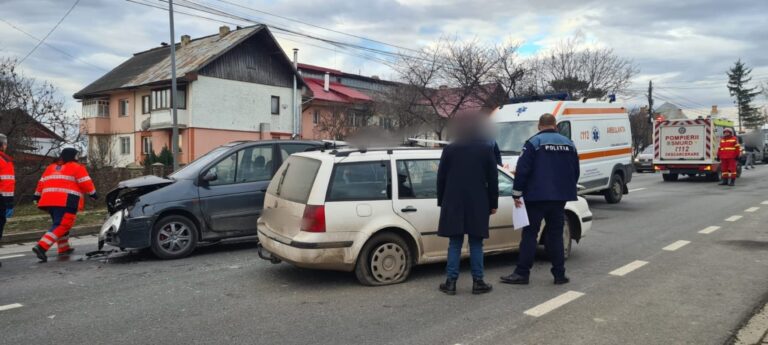 FOTO Două femei au fost rănite într-un accident produs la Ilișești