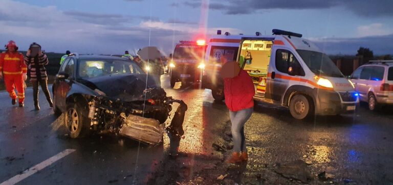 FOTO Accidentul din apropiere de „Zidul Morții” a fost produs de un șofer clujean care a adormit la volan