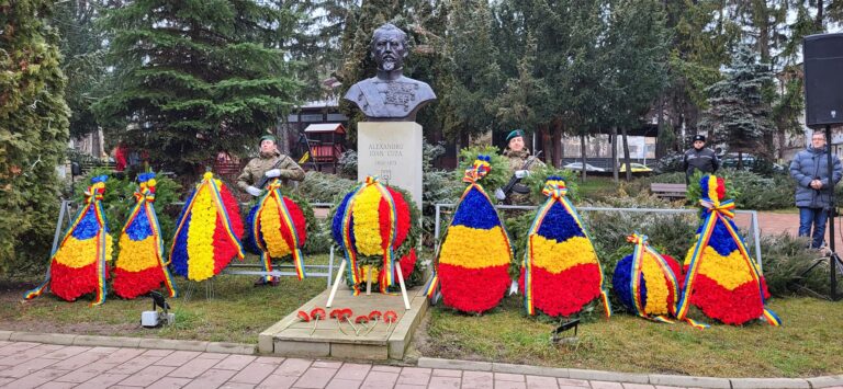 FOTO 164 de ani de la Unirea Principatelor Române au fost marcați în centrul municipiului Suceava
