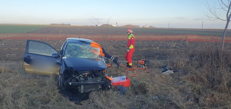 VIDEO FOTO Accidentul de la Dumbrăveni a fost produs de un bătrânel din Botoșani care a intrat cu mașina pe contrasens