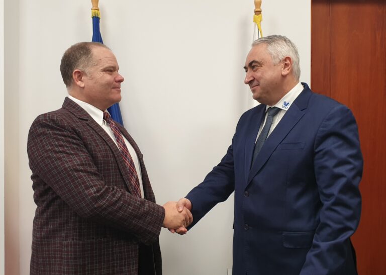 FOTO William J. O’Connor, atașat cultural al Ambasadei Statelor Unite ale Americii la București, în vizită la Universitatea „Ștefan cel Mare” din Suceava