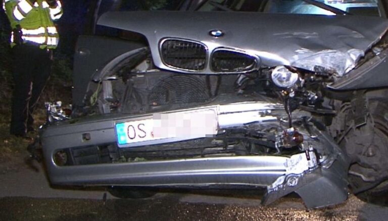 Un tânăr beat din Costâna s-a izbit cu BMW-ul într-un zid de beton de pe marginea unei străzi din Suceava