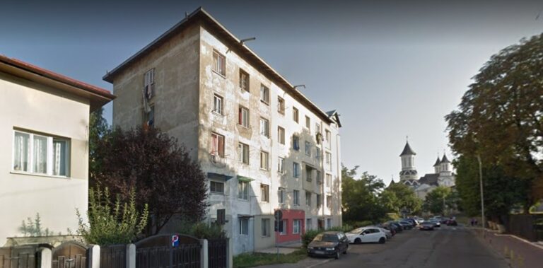 „Blocul groazei” de peste drum de Colegiul Național „Mihai Eminescu” este singura clădire cu risc seismic din municipiul Suceava