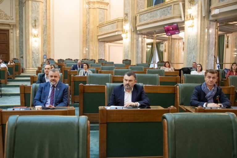 FOTO Senatorul George Mîndruță: „Traficul de persoane ia amploare, printre altele, în contextul globalizării și al digitalizării, iar autoritățile sunt responsabile să se adapteze din mers la evoluția fenomenului și identificarea unor soluții eficiente pentru stoparea acestuia”
