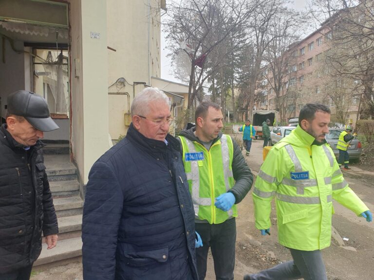 FOTO Primăria Suceava va suporta costurile reparațiilor rezultate în urma exploziei din această dimineață: „Așteptăm să primim evaluarea valorică totală a pagubelor pentru a le aproba în Consiliul local”
