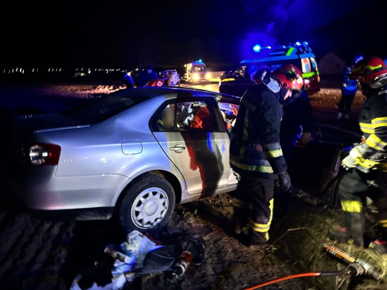 FOTO Accidentul mortal de la Milișăuți a fost produs de un șofer care s-a angajat într-o depășire, deși veneau mașini din sens opus