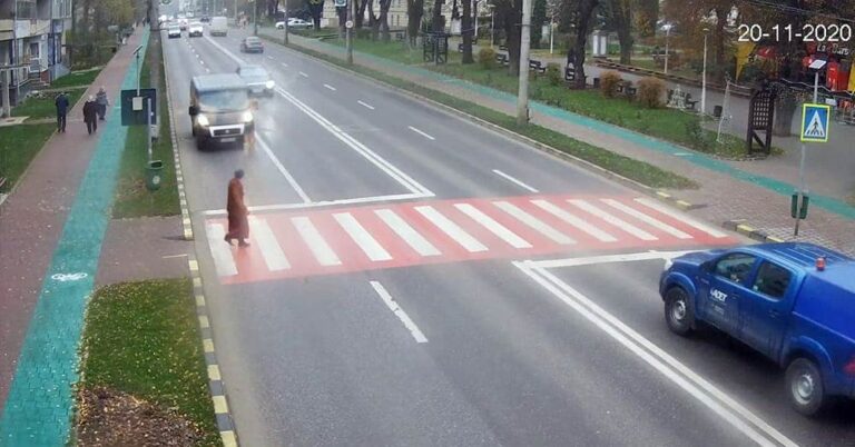 VIDEO Doi ani de închisoare cu suspendare pentru un șofer care a lovit mortal o femeie pe trecerea pentru pietoni de la „Trei Bărboși”