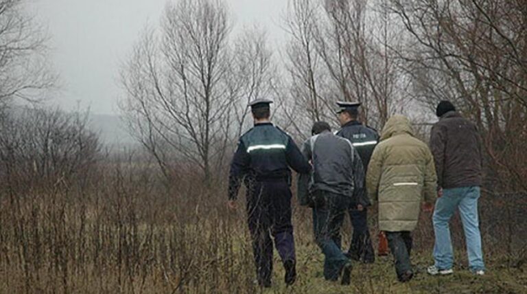 Trei braconieri din Dumbrăveni care au ieșit la vânat de iepuri, la Udești, au fost reținuți de polițiști