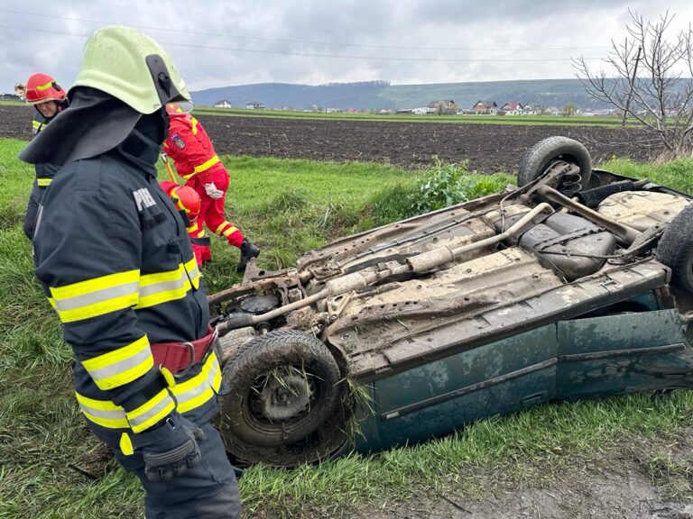 FOTO Accidentul de la Pătrăuți a fost produs de o șoferiță din Șcheia care a pătruns cu mașina pe contrasens