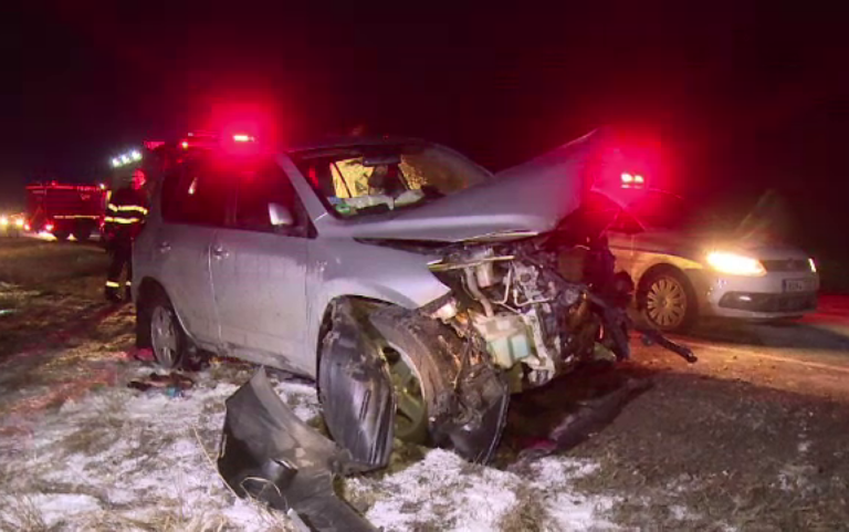 Accident produs la intrarea pe centura Sucevei de un șofer grăbit care nu a adaptat viteza la carosabilul acoperit cu zăpadă