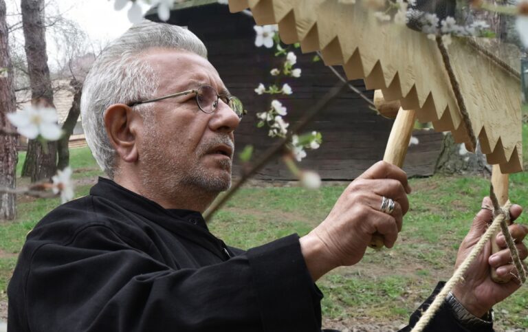 Concert Ovidiu Lipan Țăndărică la Muzeul Satului Bucovinean în prima zi de Paște