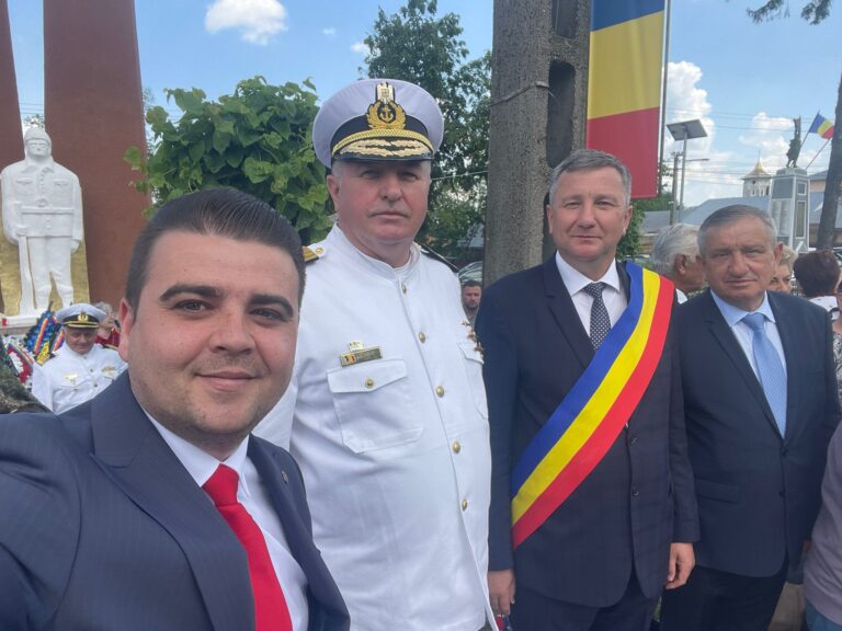 FOTO Deputatul George Șoldan a fost prezent la Boroaia de Ziua Eroilor: „În comuna cu cei mai mulți generali din România era firesc ca la ceas de sărbătoare să fie și prezente și nume importante ale Armatei Române, ale căror origini sunt chiar din Boroaia”