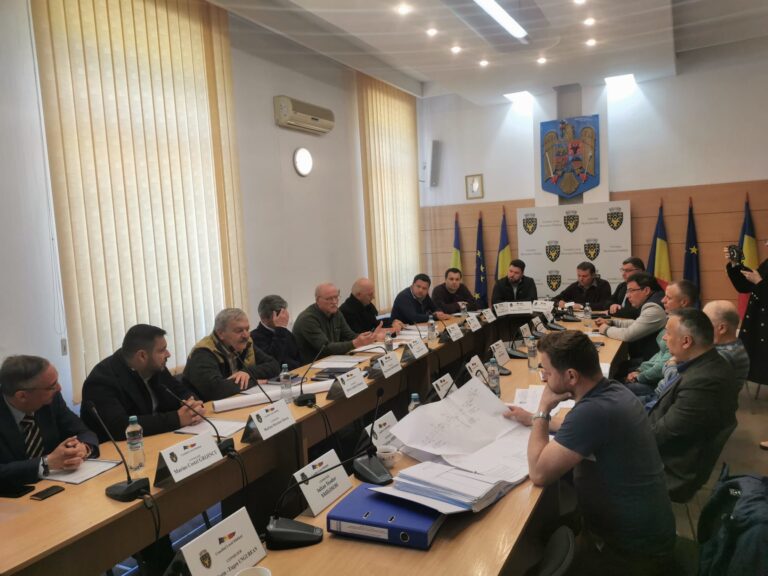 FOTO Rețeaua de apă și canalizare din Rădăuți va fi extinsă și modernizată printr-un proiect în valoare de 13 milioane de euro: „Este un moment istoric”