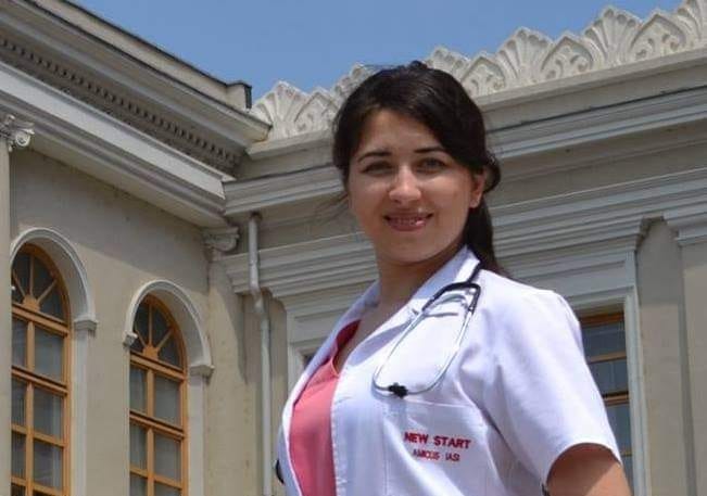 Individul care a înjunghiat-o pe soția lui, medic rezident la Spitalul Județean Suceava, a fost arestat preventiv pentru tentativă de omor