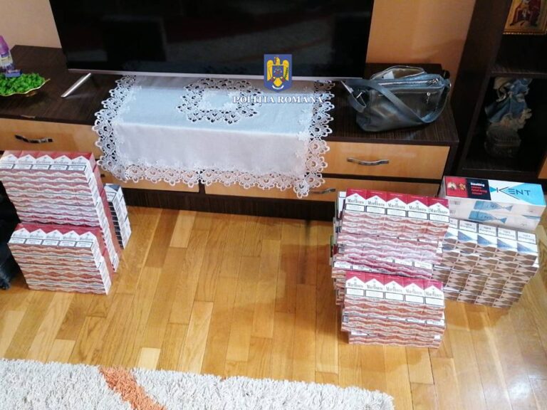 FOTO Opt contrabandiști care își făceau dintr-o grupare ce acționa în zona Fălticeni au fost reținuți de polițiști