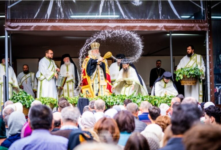 Sărbătoarea Pogorârii Sfântului Duh, la Mănăstirea „Sfântul Ioan cel Nou de la Suceava”