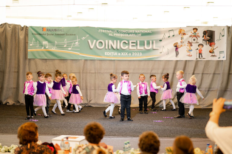 Etapa județeană a Festivalului-concurs național „Voinicelul” aduce pe scena din Iulius Mall peste 2.000 de copii talentați și o diversitate de numere artistice