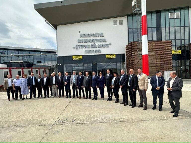 FOTO Terminalul 2 de la Aeroportul Internațional „Ștefan cel Mare” din Suceava a fost inaugurat: „Mă văd obligat să încep o ofensivă pentru a găsi noi clienți operatori pentru Suceava”