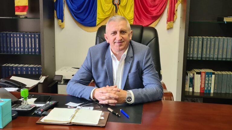 Orașul Vicovu de Sus va avea o șosea de centură cu o lungime de 8 kilometri: „Suntem foarte bucuroși pentru că mâine se poate da drumul la începerea lucrărilor la varianta ocolitoare a orașului Vicovu de Sus”