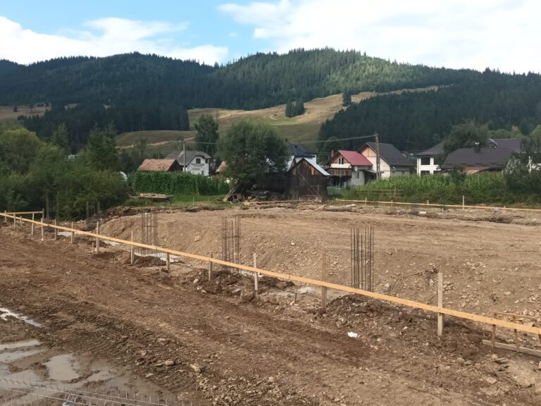 FOTO O sală de sport modernă, la standarde europene, a început să fie construită în comuna Frumosu