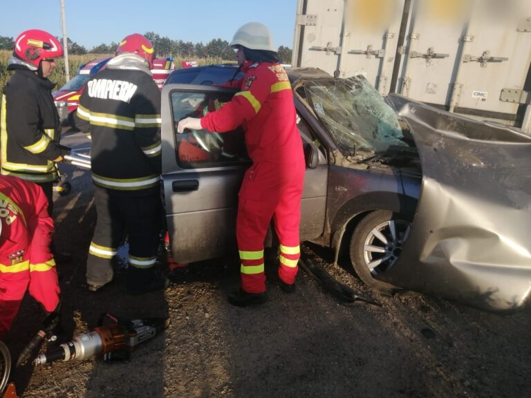 FOTO Un bărbat și-a pierdut viața în urma unui accident produs la Drăgușeni