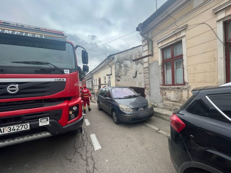 FOTO O explozie a avut loc într-o casă din Gura Humorului din cauza unei butelii care avea scăpări de gaze