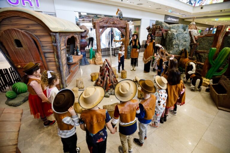 Expoziție interactivă dedicată copiilor, la Iulius Mall Suceava– „Vestul Sălbatic” îi provoacă să se transforme în cowboy și să descopere secretele lumii Western