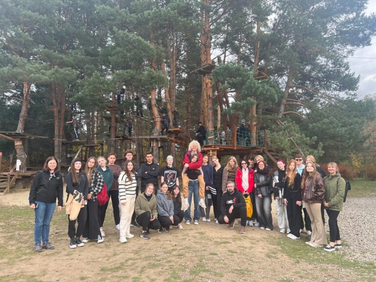 Erasmus+, o oportunitate pentru elevii și profesorii de la Colegiul Național ”Eudoxiu Hurmuzachi”