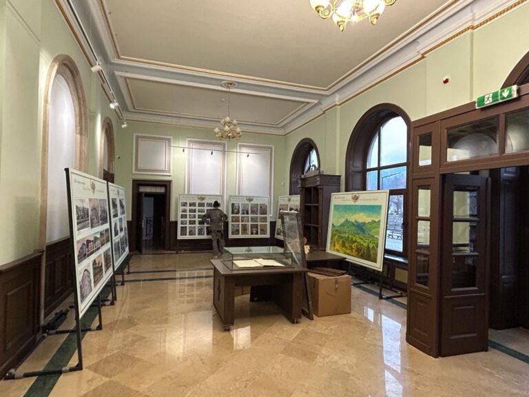 FOTO O expoziție de excepție despre istoria Bucovinei va fi amenajată la Cazinoul Băilor din Vatra Dornei