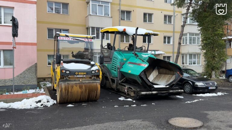 FOTO Viceprimarul Lucian Harșovschi: „Înainte de prima ninsoare, vineri, i-a luat hărnicia pe constructori și au încercat să finalizeze lucrările pe strada Luceafărului”