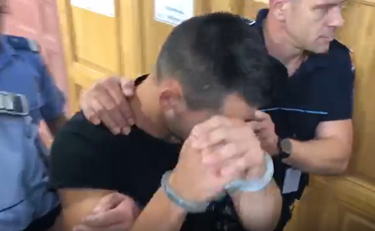 Țeparul Vandamme din Fălticeni, care acționa prin metoda „COVID”, a fost extrădat din Elveția după ce a fost dat în urmărire națională și internațională