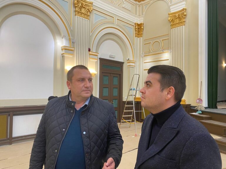 FOTO Deputatul George Șoldan: „După patru ani de lucrări, Perla Coroanei din Bucovina, Cazinoul din Vatra Dornei, strălucește din nou”