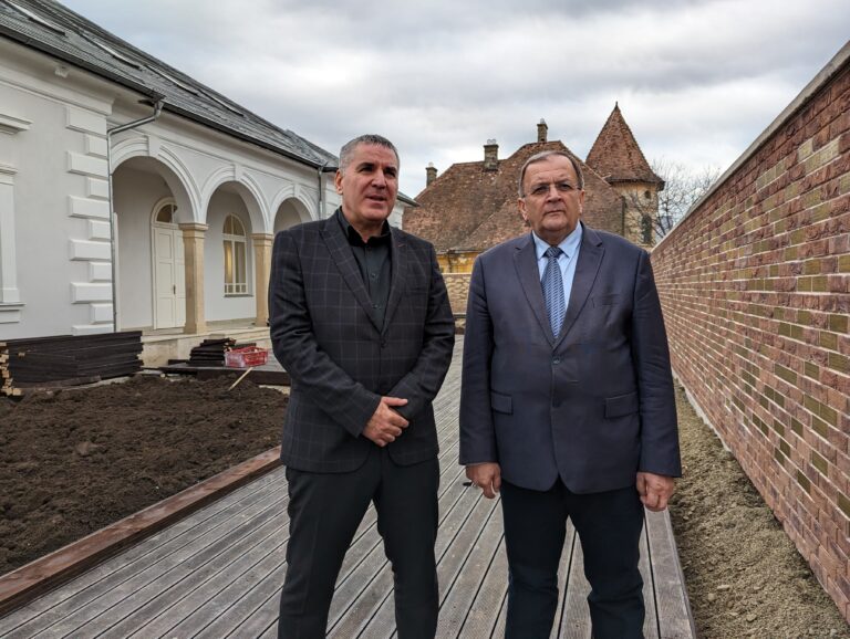 FOTO Muzeul de Istorie a Holocaustului evreilor din Bucovina, un proiect în valoare de 5 milioane de euro, este de aproape de finalizare: „Proiectul de la Siret va fi o atracție pentru turiști”